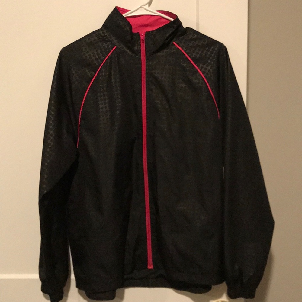 Lightweight Athletic Windbreaker